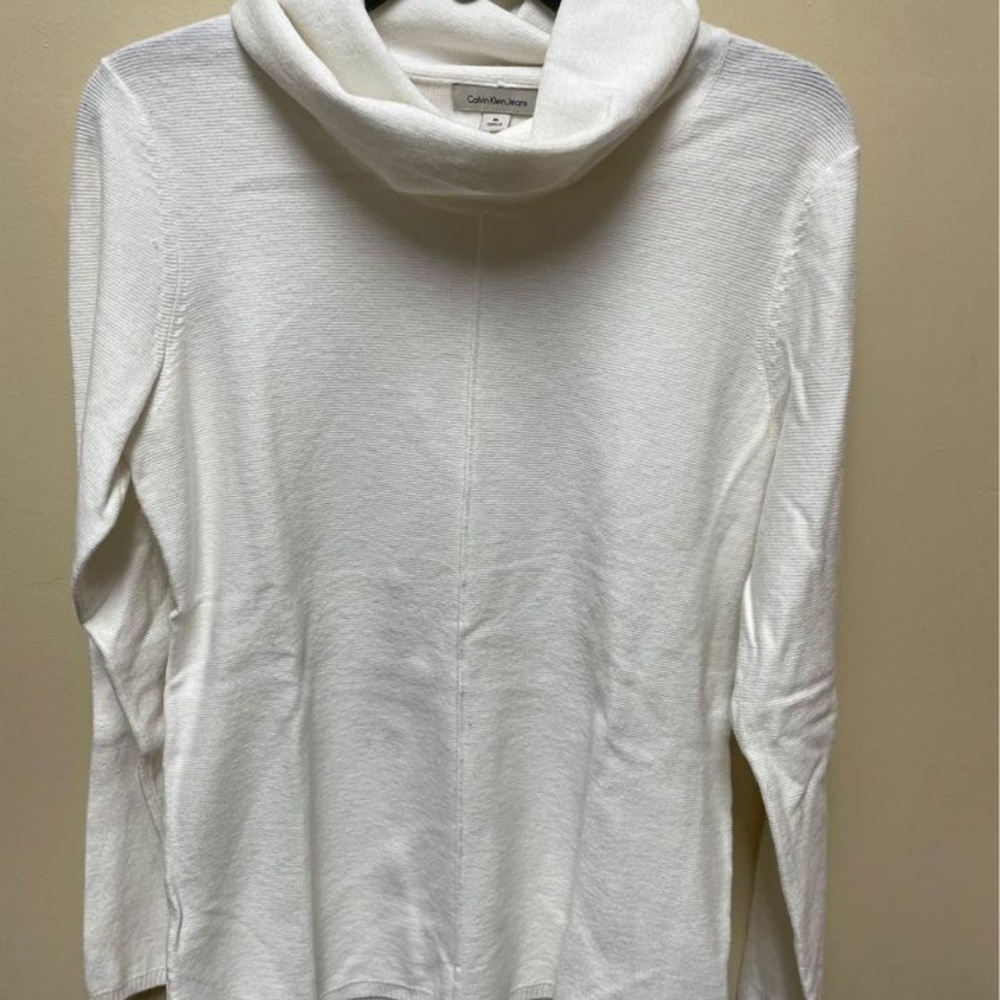 Calvin Klein Sweater